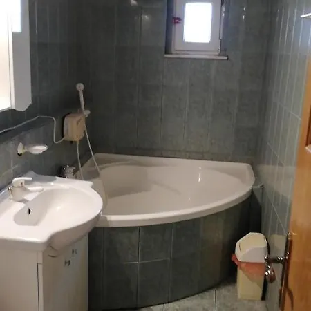 Neversea Beachfront 2 Bedroom * Constanta