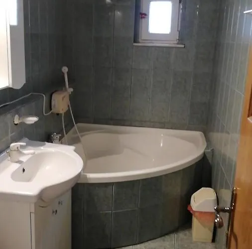 Neversea Beachfront 2 Bedroom * Constanta